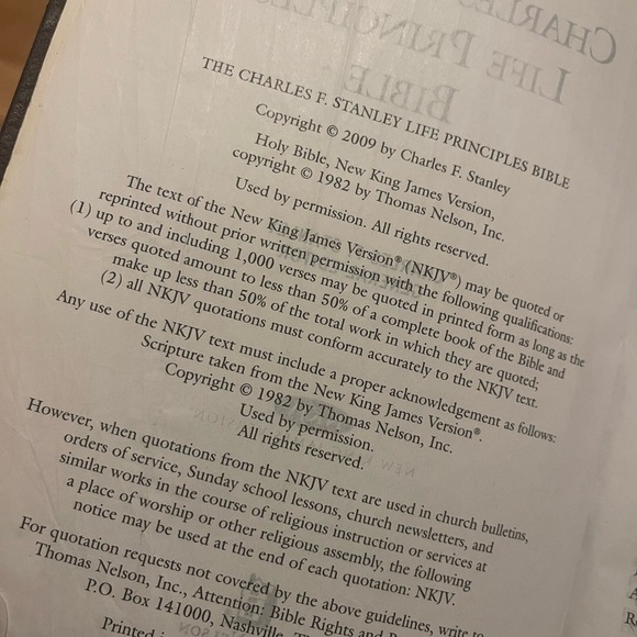 Holy Bible 2009 - Picture 6 of 7